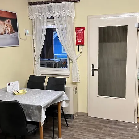 Fewo, Monteurwohnung Pauline Apartamento *